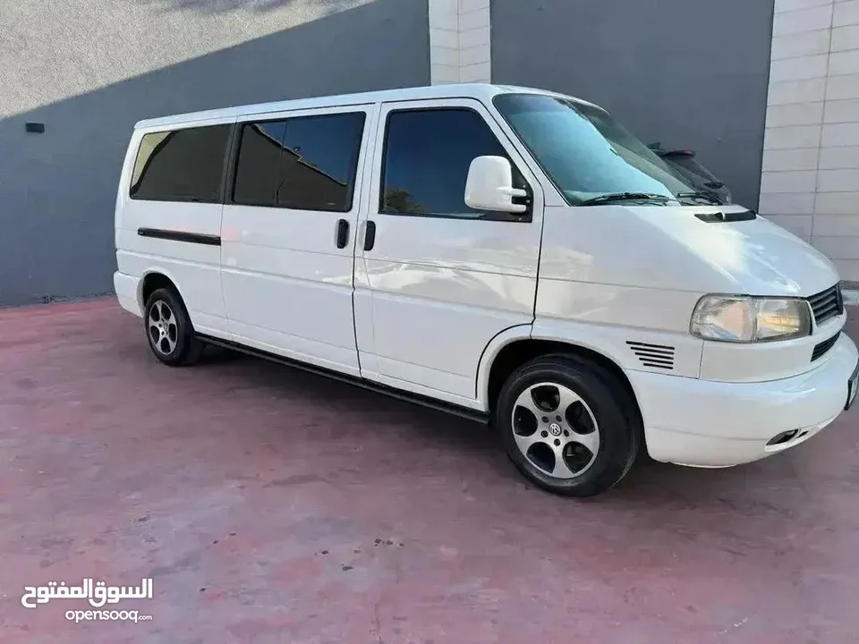 باص كرفيل موديل 2000