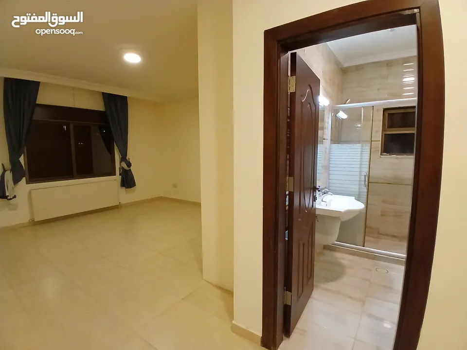 شقة للايجار في دير غبار