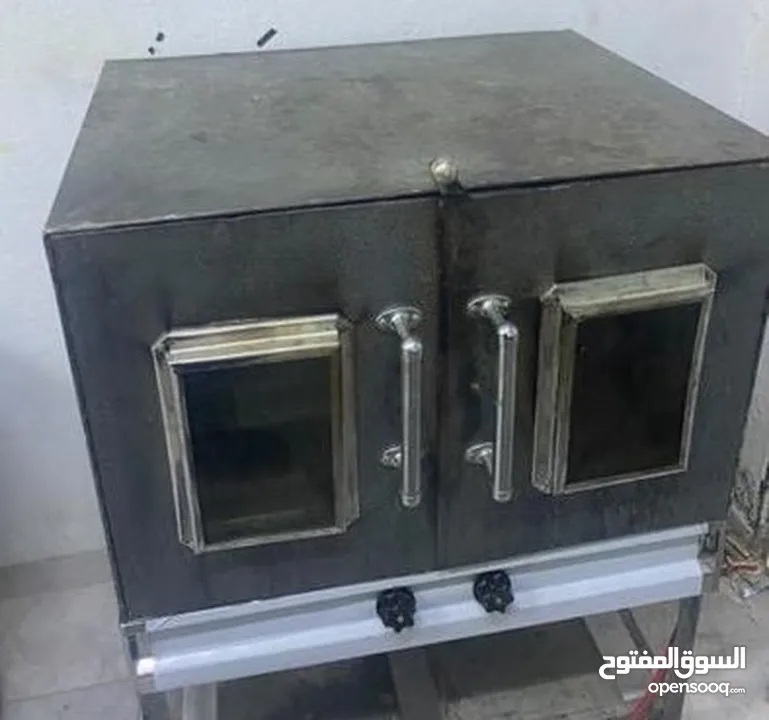 عده مطعم فلافل +عده محل معجنات