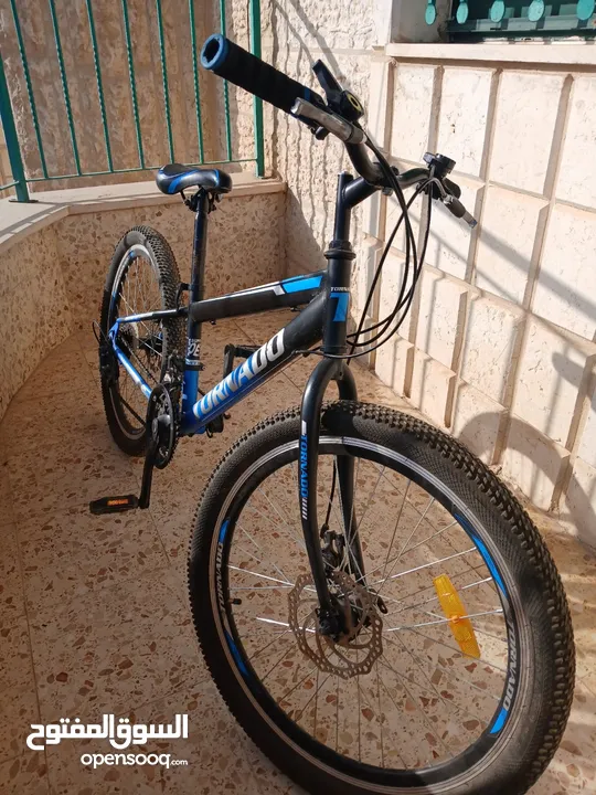 دراجة هوائية مع غيارات سرعة مقاس 24 جديدة ممتازة مستعملة عدة شهور فقط بسعر ممتاز