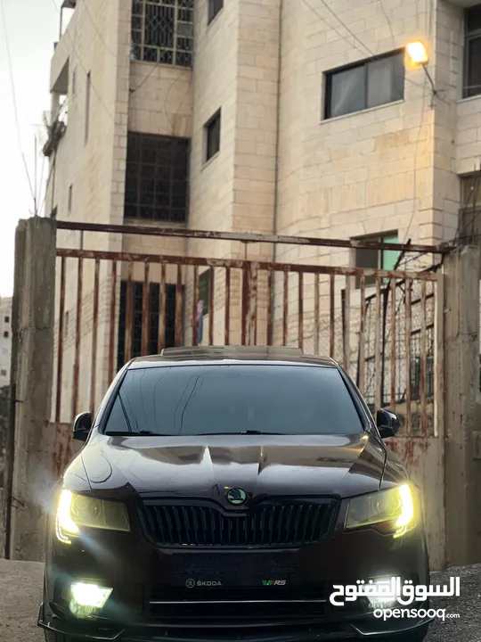 للبدل او البيع بسعر حرق كاش سكودا سوبير فل مسكر فتحه سقف كراسي كهرباء برادي خلفيه لدات اماميه وخلفيه