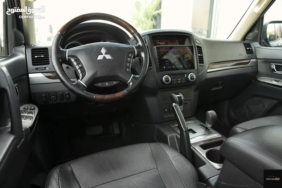 Mitsubishi pajero 3800cc 2014