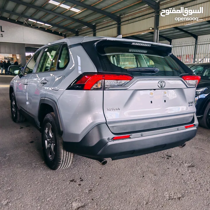 TOYOTA RAV4 LE HYBRID 4x4 2025 لاول مرة 2025  دفع رباعي- فقط للتصدير