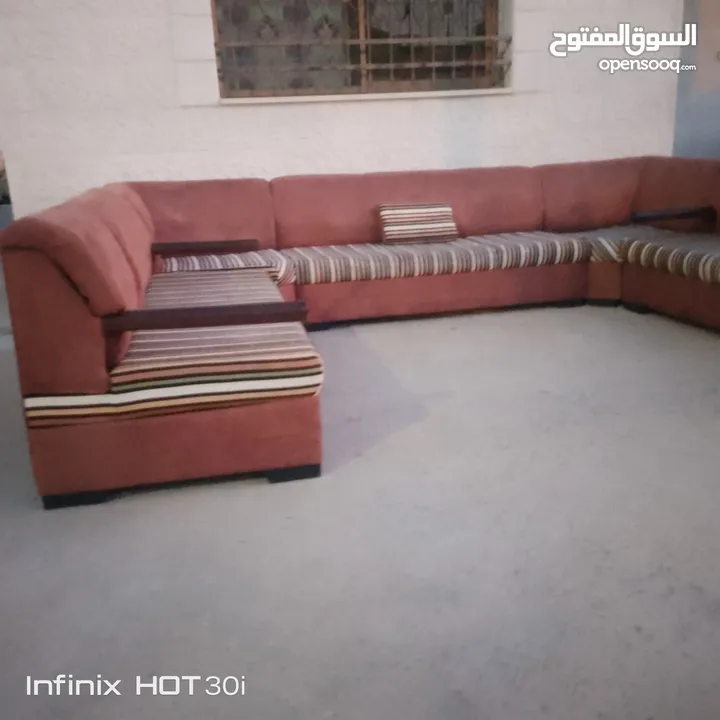 كورنر تفصيل 11 مقعد خشب سويد وايادي زان