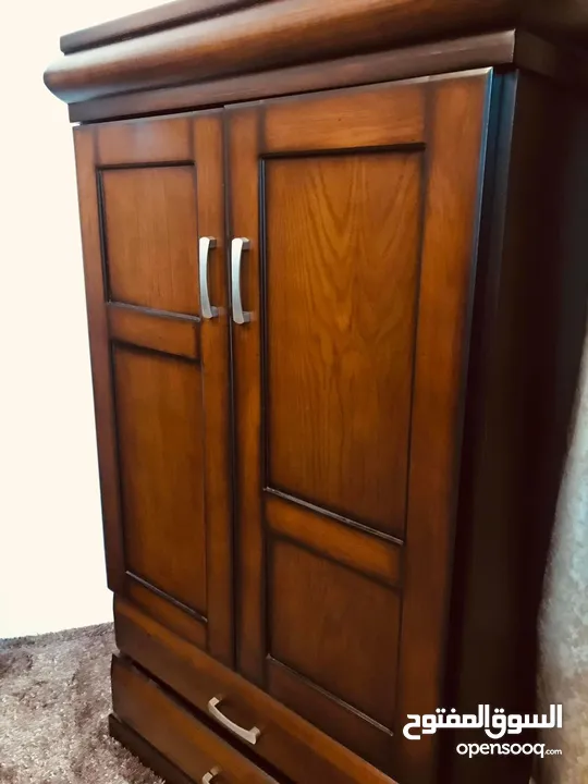 غرفة نوم كاملة + طقم كنب امريكي 10 مقاعد