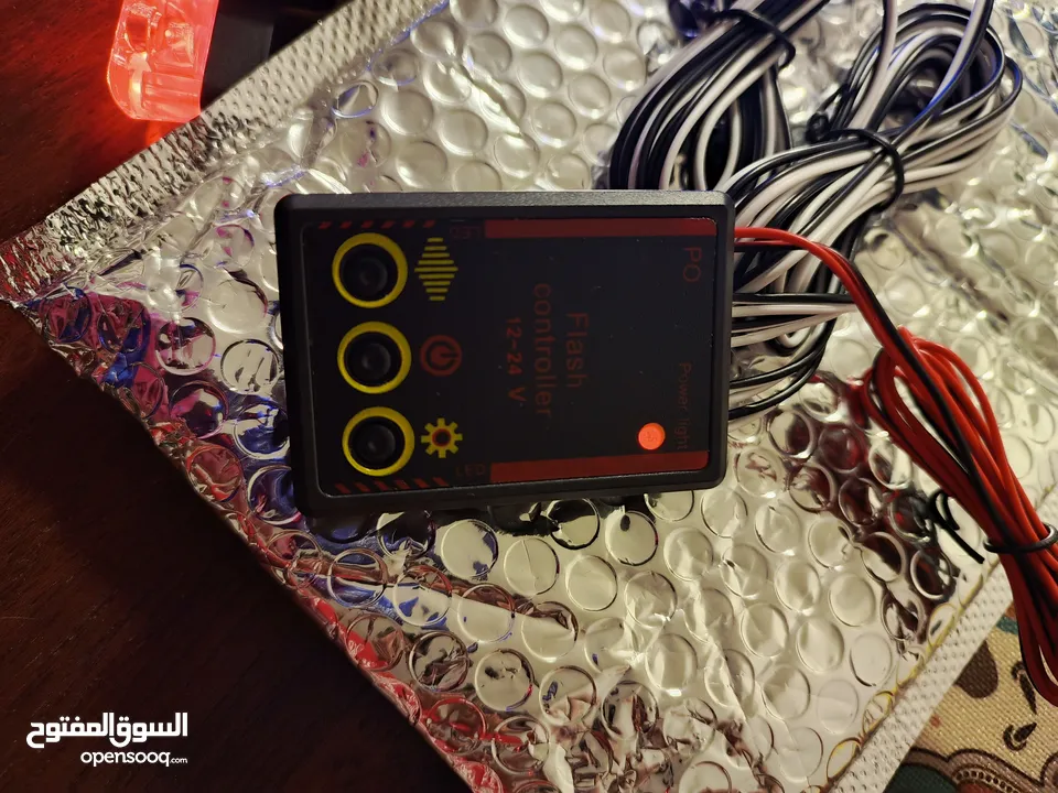 اضاءه ليد .....4 لطاشات ... الحب بها ثلاث عدسات وسط ضؤ عالي