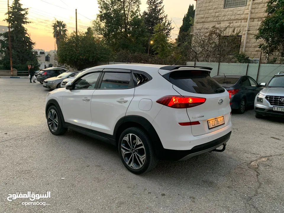 توسان. فلللللللل بدون. فتحه. بسعررررر حرق حرق