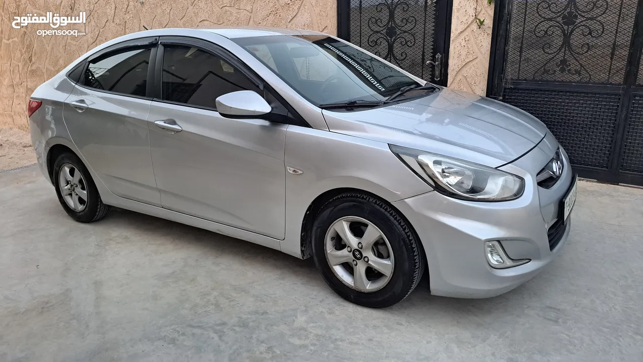 السياره الاكثر طلب اكسنت ديزل 1600 تيربو 4 غيار 2014 يد اوولا غرفه مميزه