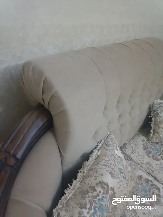 أثاث غرفة جلوس 7مقاعد200دينار شبه جديد الله يبارك لصاحب انصيب