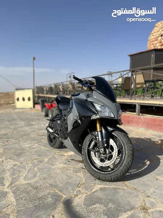 Suzuki gsxs1000f 2018
