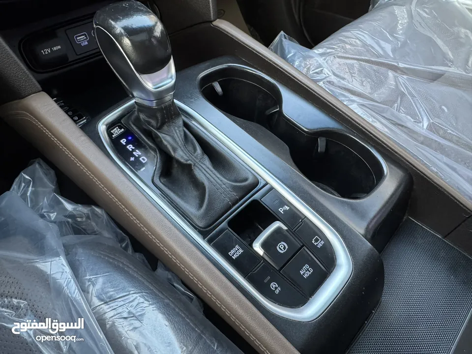فرصة نادرة – Hyundai Santa Fe بانوراما  (6+1 مقاعد أصلية) ممشى قليل و بحالة الوكالة