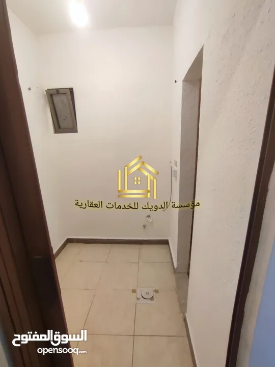 شقة سوبر ديلوكس في أرقى واجمل مناطق ام اذينة