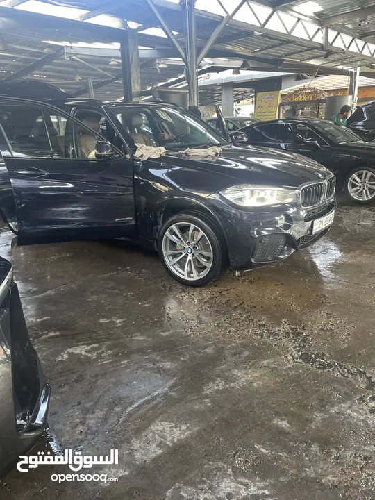 بي ام دبليو الفئة X5xDrive35i