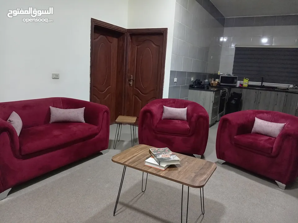 طقم كنب موديل امريكي فاخرااا تفصيل استعمال عرسان للبيع بسعر مغري