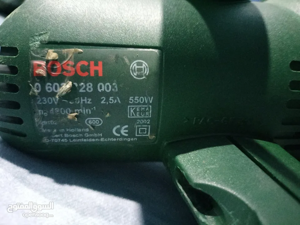 2 منشار دائري يدوي  واحد من شركة Black & Decker الالمانيه والتاني من شركة Bosch هولاندا