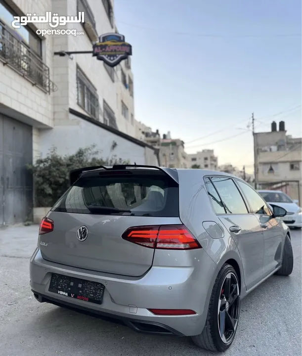 جولف mk 7.5 مميزة بفحصها