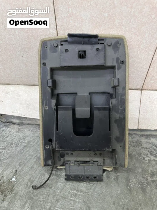 للبيع قطع مشيولة من فورد إكسبلورر 2008