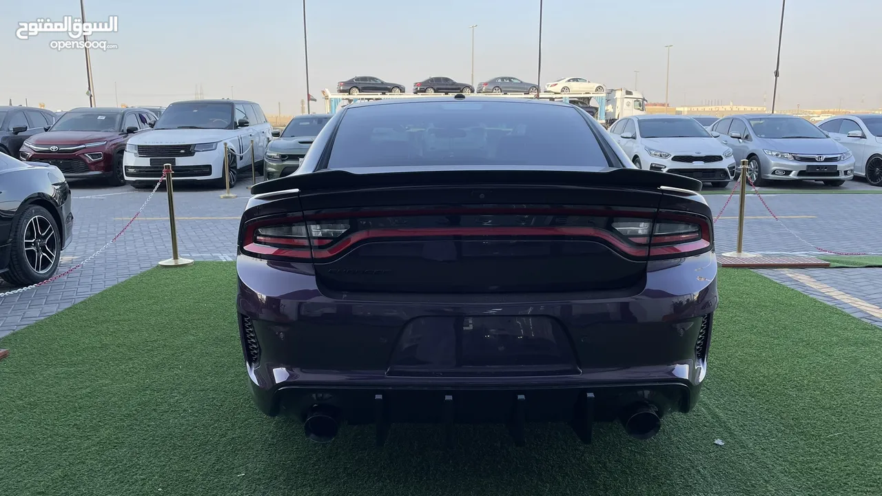 للبيع دودج تشارجر SXT موديل 2021 - لون بنفسجي داكن  2021 Dodge Charger SXT - Dark Purple Color