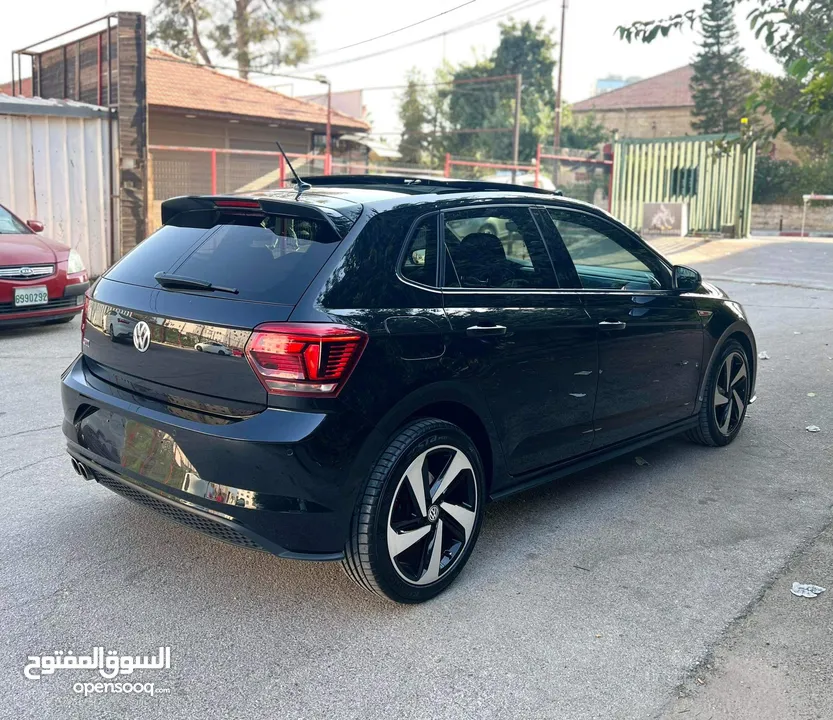 VW GTI 2000cc وقوة 207 حصان وقوة عزم 320 نيوتن