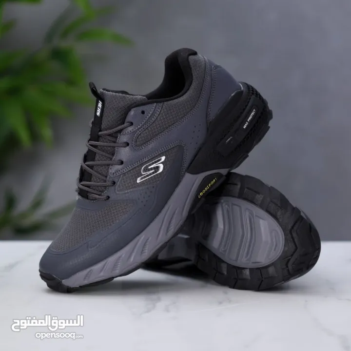 حذاء رياضي عملي وأنيق