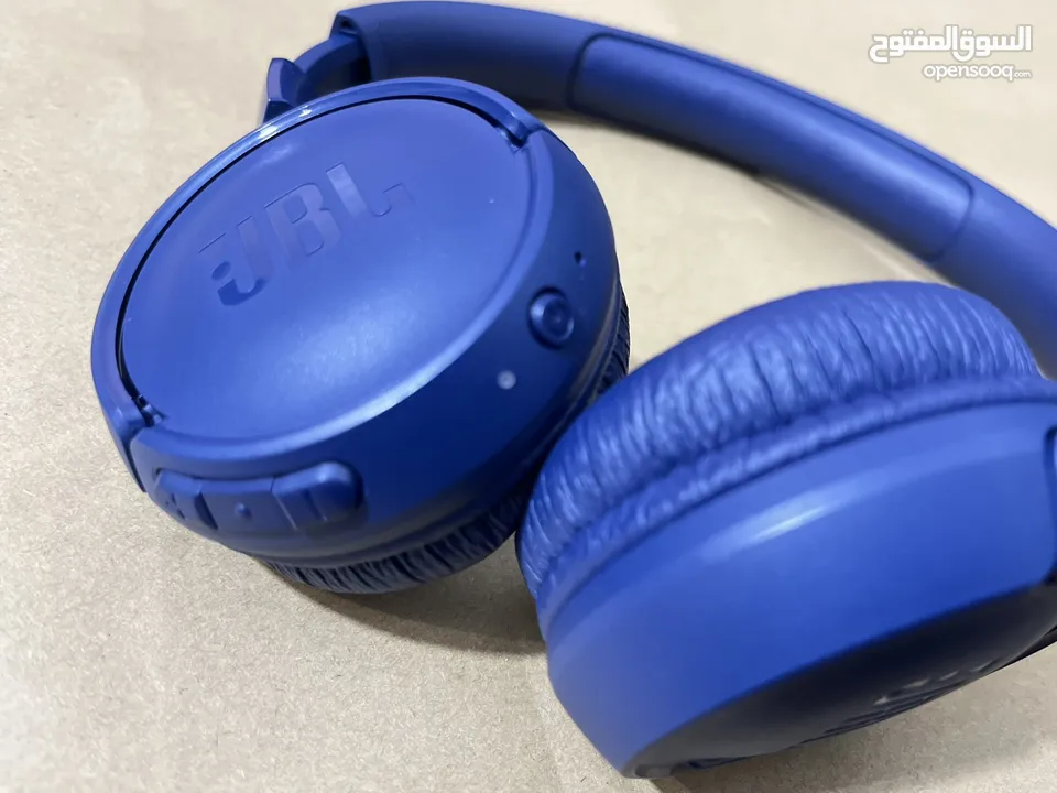 JBL Tune 520BT Wireless on-ear Headphones سماعات لون ازرق اقرا الوصف