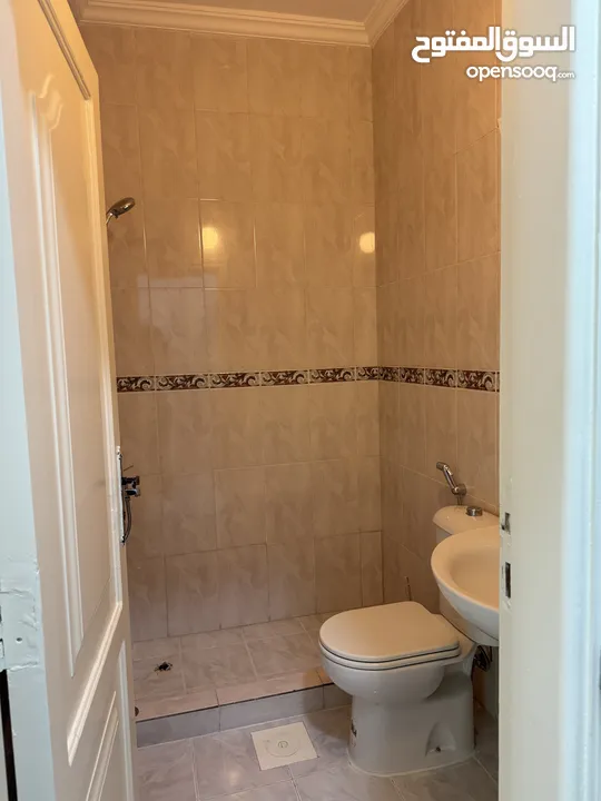 Newly Furnished Studio Near Uni. of Jordan استديو مفروش حديثاً بالقرب من الجامعة الأردنية