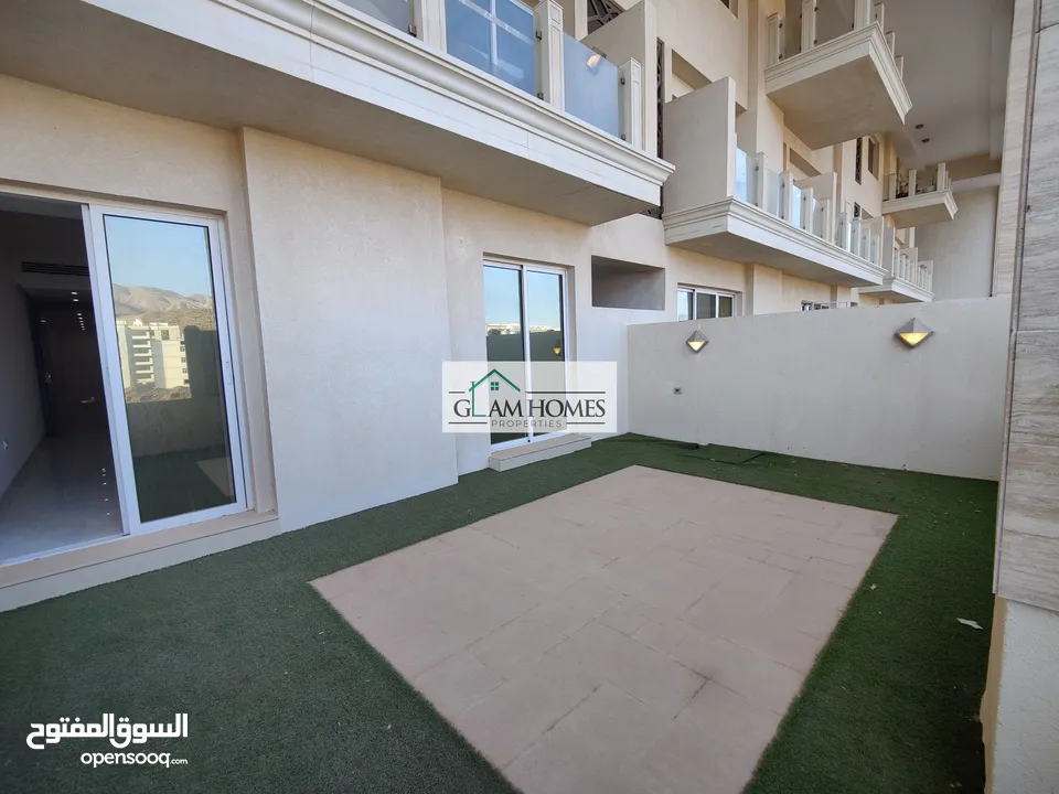 Highly spacious 4 BR deluxe apartment for sale Ref: 511H