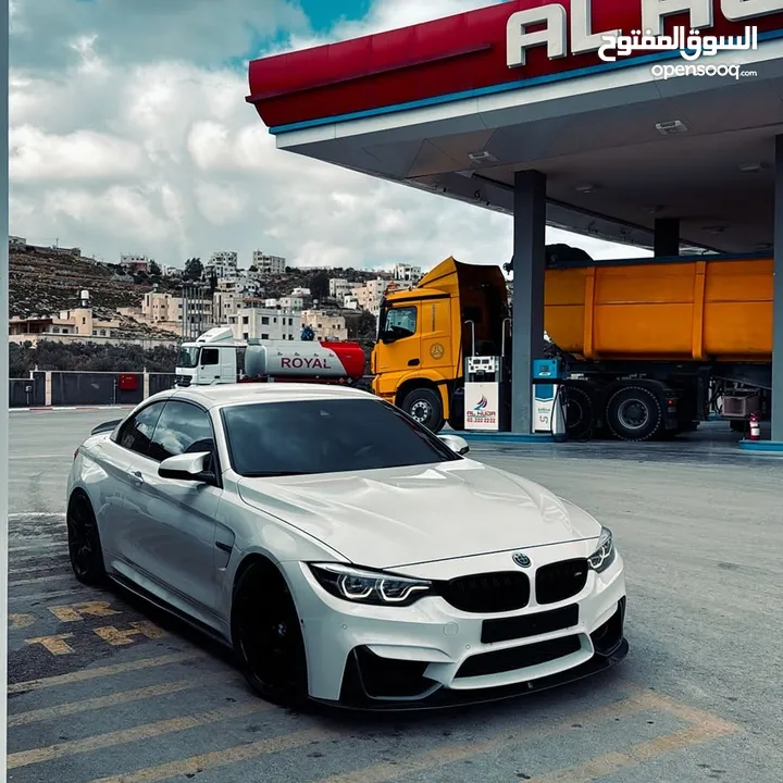BMW ///M4 COMPETITION