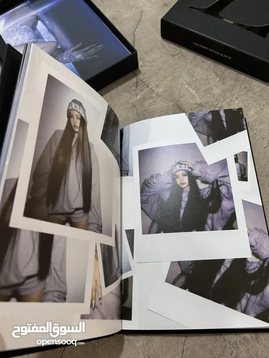 البوم بلاكبينك ليسا(LALISA) بحالة جديدة مع بوستر من جهتين وفوتوكارد اصلية  وبوستكارد وphoto book