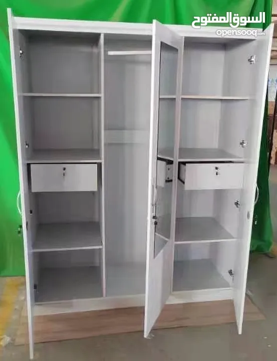 3 doors cupboard . (1.5m)