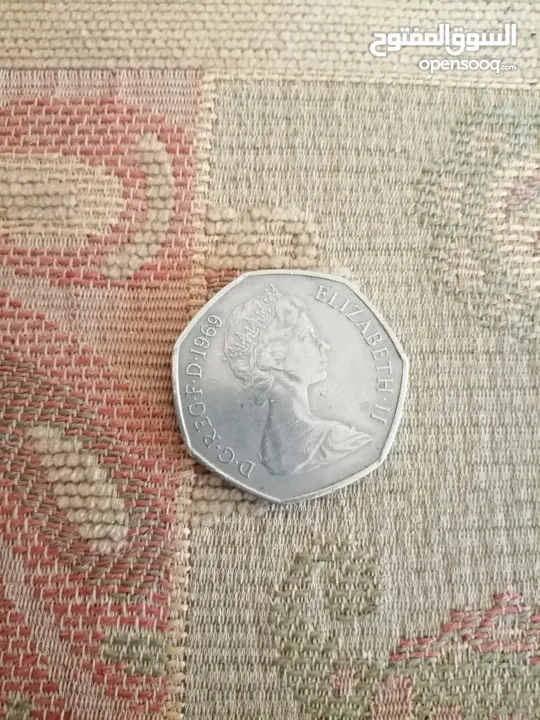 عملات قديمة للبيع اردني امريكي بريطاني ألماني عراقي خليجي يوجد قطع نوادر ومميزة