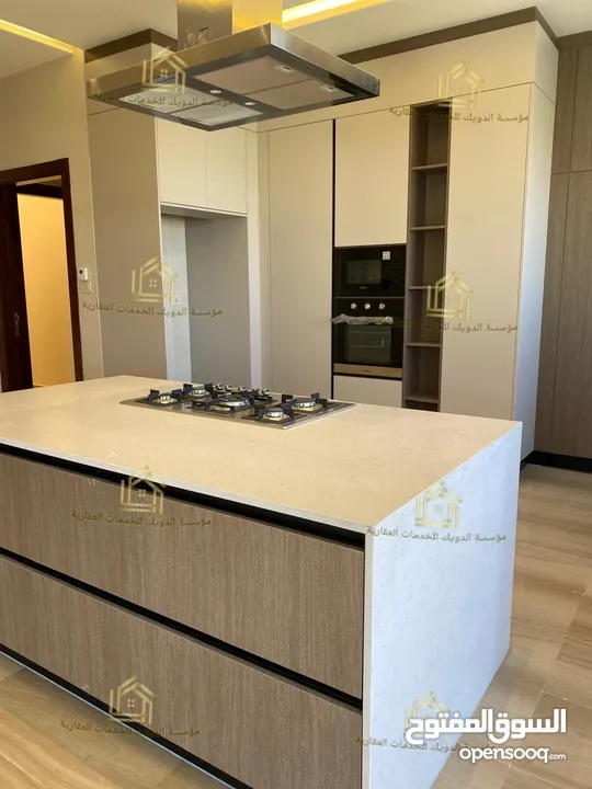 شقة فاخرة جديدة لم تسكن بتصميم عصري