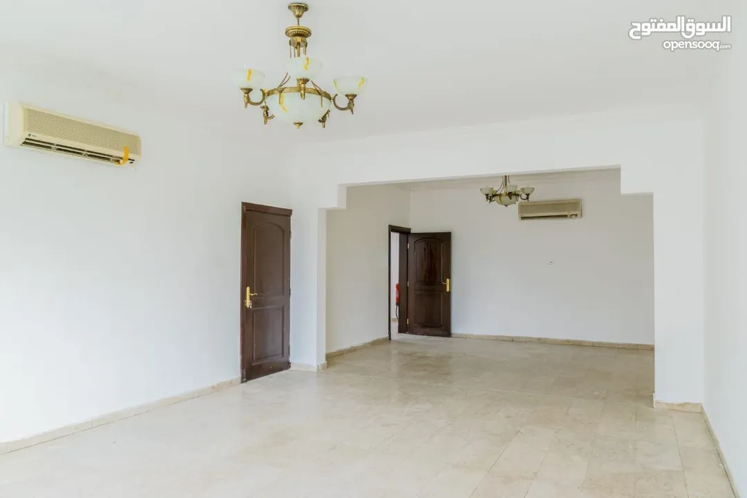 Villa for rent in Khwair