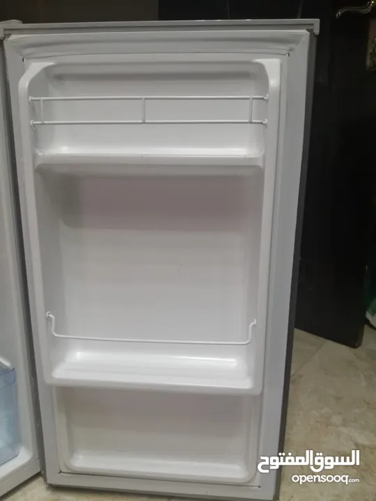 ثلاجه ناشونال  مكتب  في حاله الوكاله