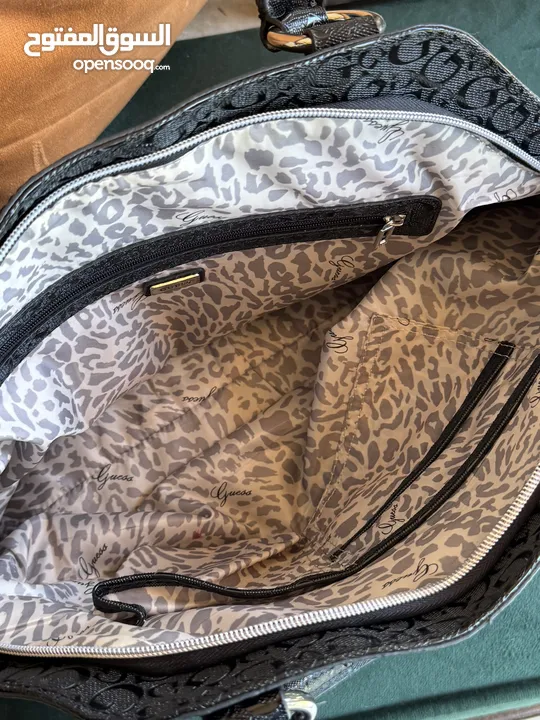 شنطة جيس مستعملة للبيع guess