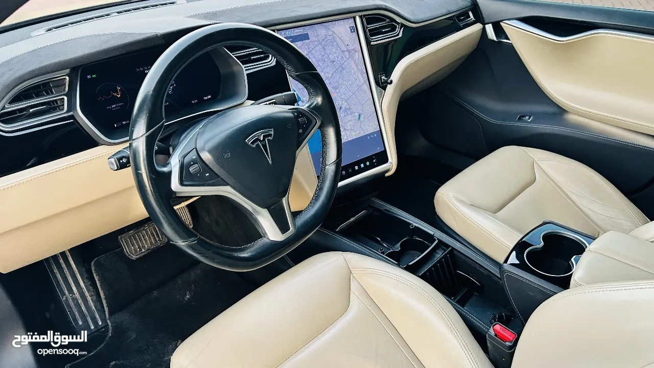 Tesla Model S 2015 - GCC - Dual Motor - P85 D - Full Service History - No Accident