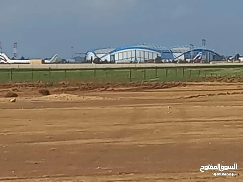 قطعة أرض صناعي بالقرب من شيك المطار / القنيطرة . حوض الطاهر