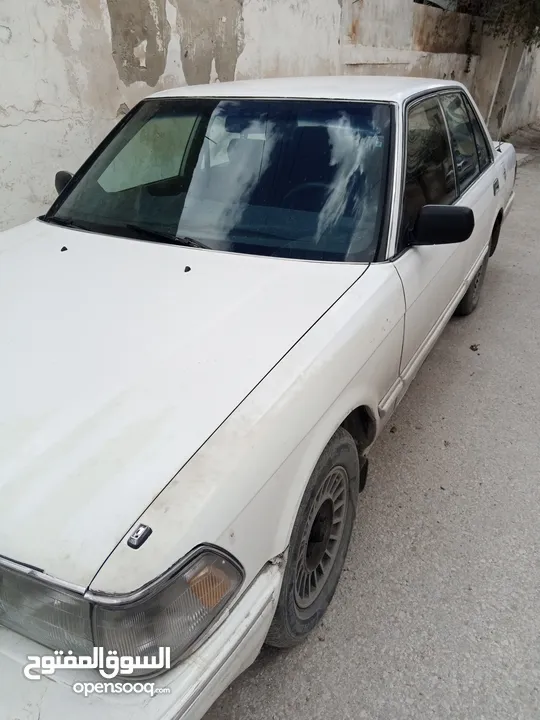 للبيع سياره تيوتا كراون
