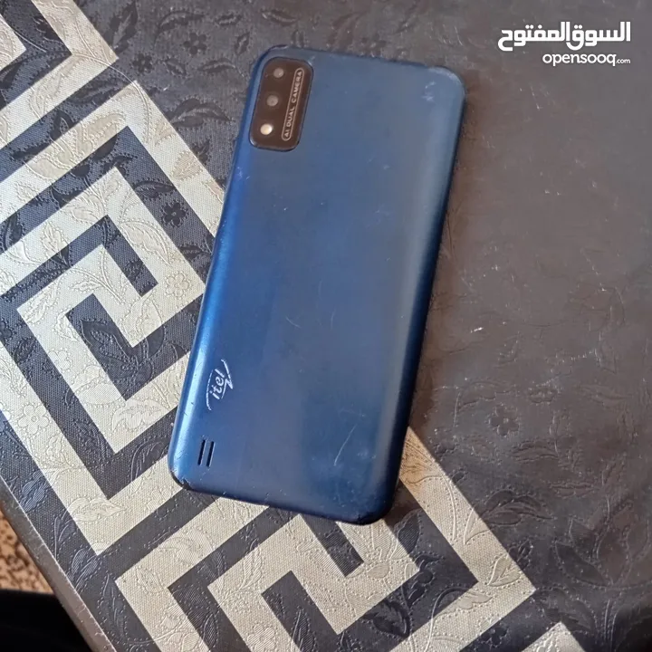 هاتفين شغالين بشكل ممتاز للبيع بسعر 30