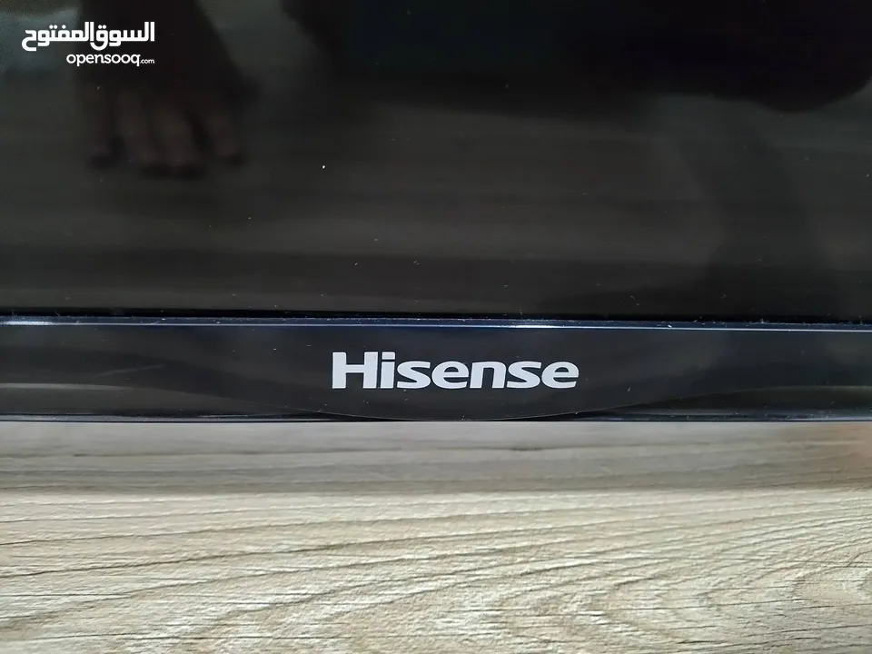 للبيع شاشه Hisense شبه جديده