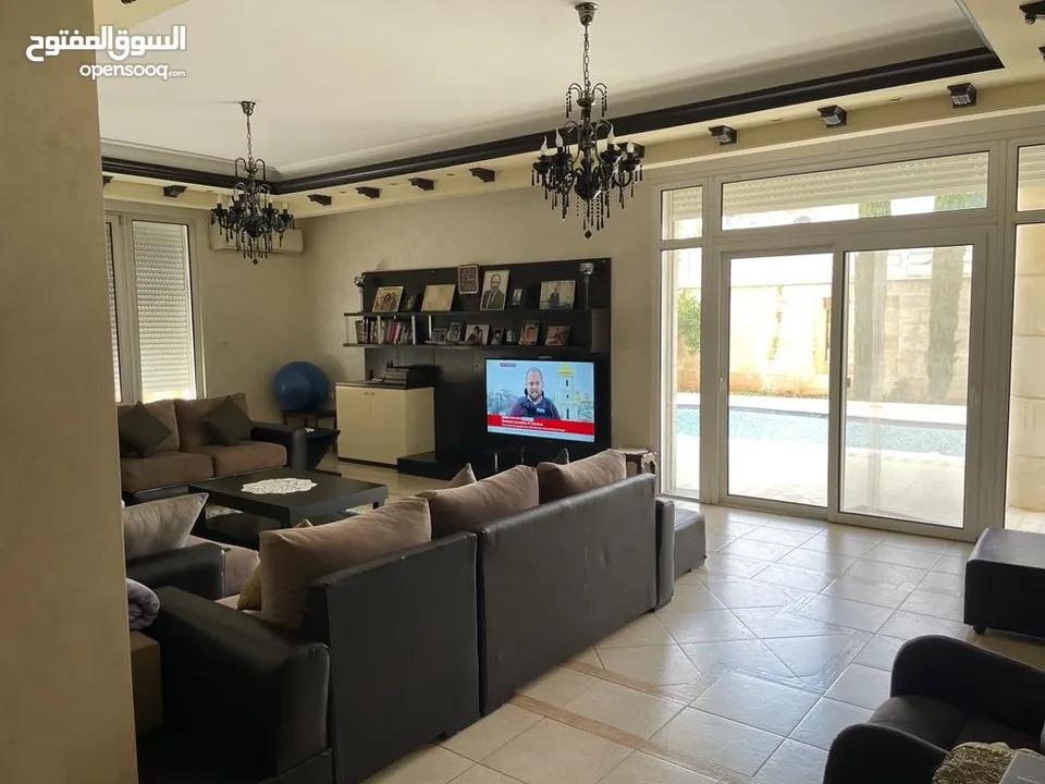 فيلا مستقلة نصف مفروشة في منطقة الظهير للبيع - ref : 14512