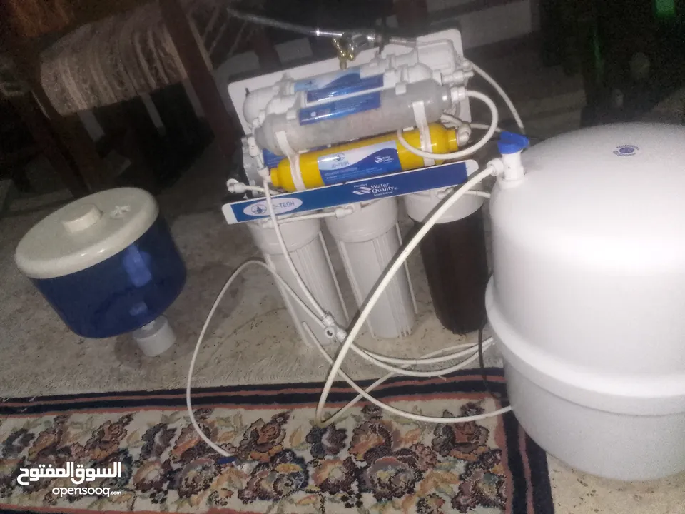فلتر مستعمل استعمال خفيف بحاجة إلى فلاتر فقط يتكون من فلتر 7 مراحل وحنفية وقارورة وصلات وبرابيش