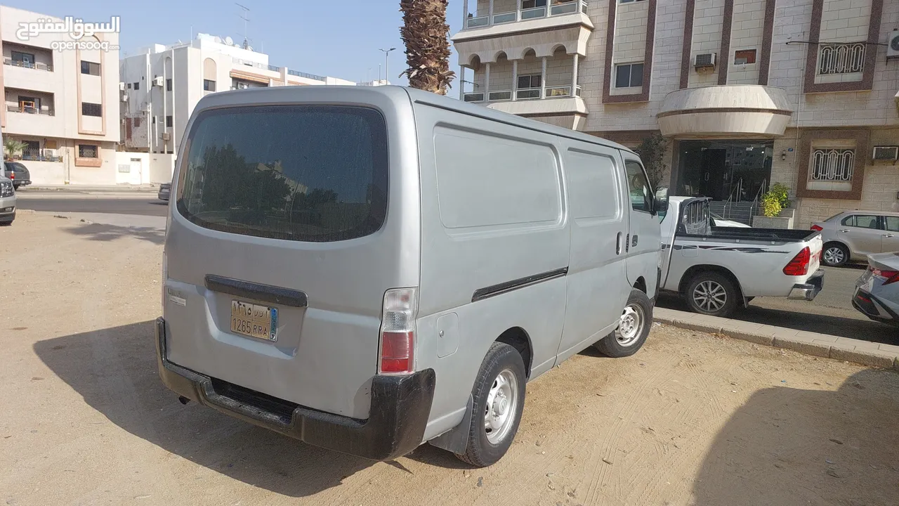 Nissan Van