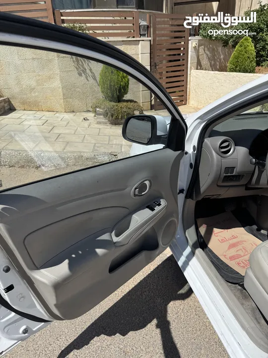 Nissan Sunny 2016