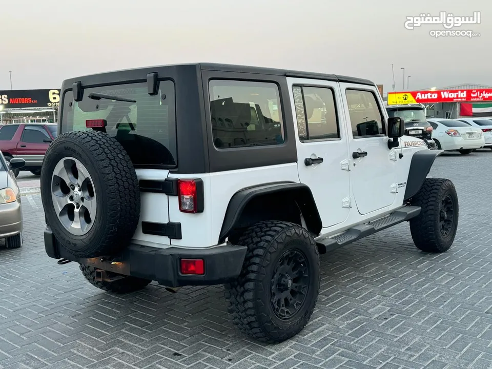 jeep wrangler 2015 gcc first owner V6 very good car