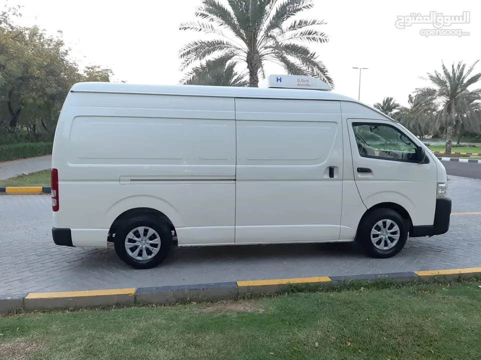 Toyota Hiace Chiller Van 2013 - Excellent Condition & Very Clean  تويوتا هايس - فان ثلاجة نظيف جداً