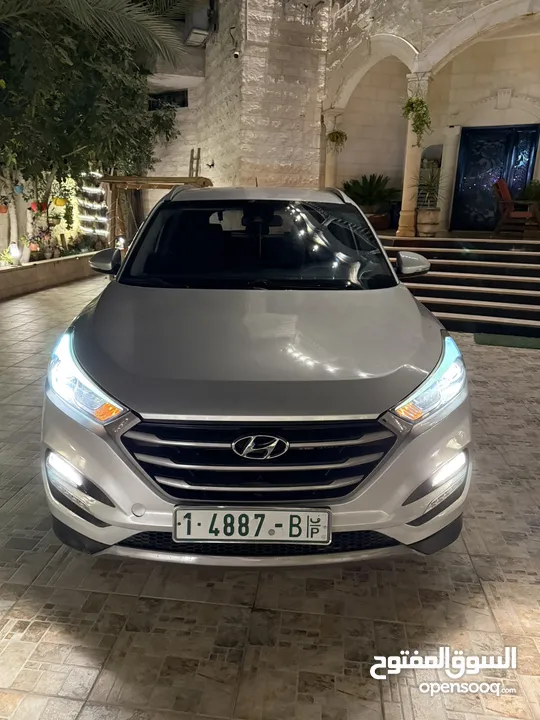 فقط 75 الف جيب هيونداي توسان 2015 فل ملغم ترخيص وتامين شامل سنة 99% دهان شركة جيب مميز جدا لعبة