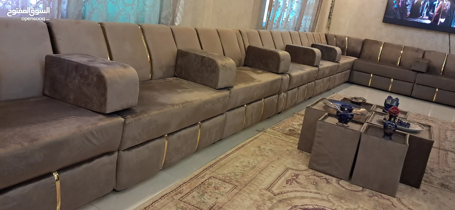 مجلس خليجى تفصيل بحال الوكاله للبيع فى اربد 32 مقعد