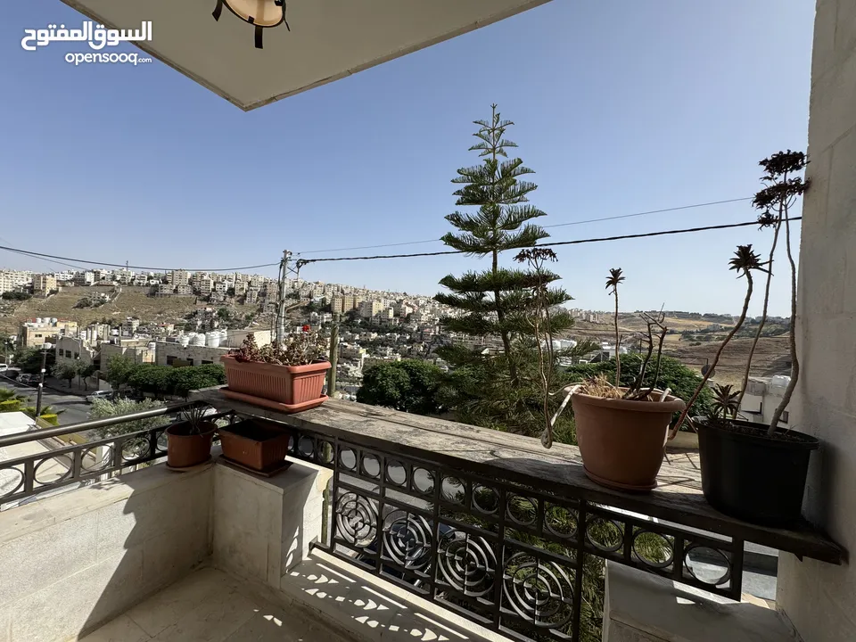 شقة 3 غرف نوم باطلالة رائعة في عبدون  ( Property 43136 )-175084200