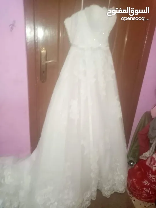 فستان زفاف شاحط